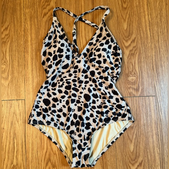 ModCloth Leopard Print Swimsuit - Picture 1 of 3
